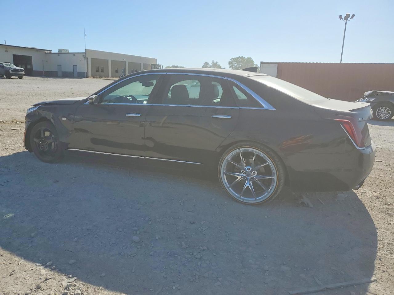 2018 Cadillac Ct6 Platinum Csav - Фото 2