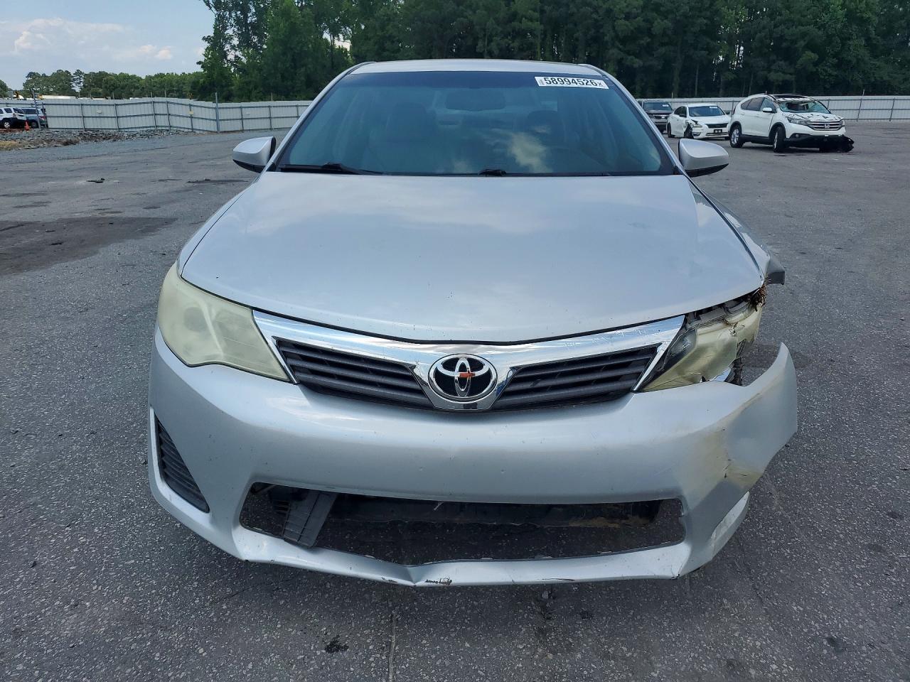2012 Toyota Camry L - Фото 5