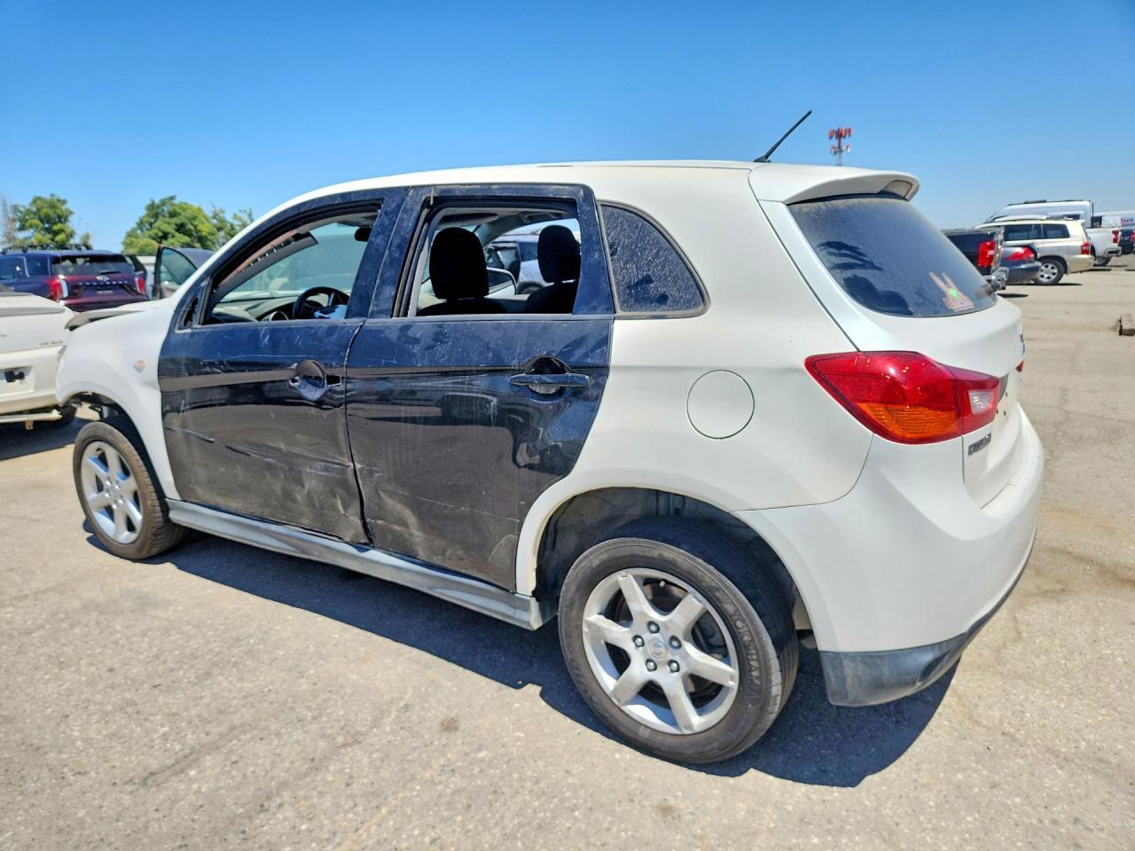 2015 Mitsubishi Outlander Sport Es - Фото 2