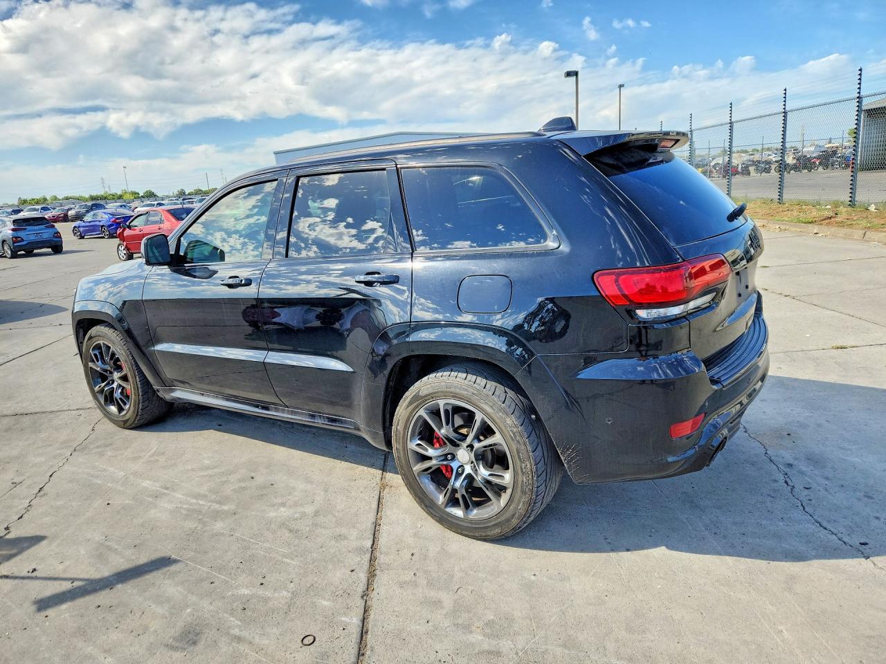 2017 Jeep Grand Cherokee Srt-8 - Фото 2