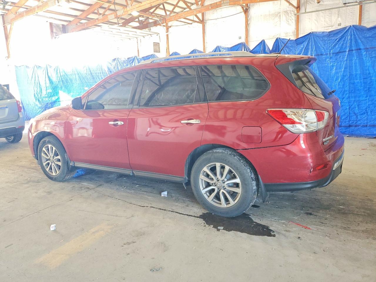 2016 Nissan Pathfinder Sv - Image 2