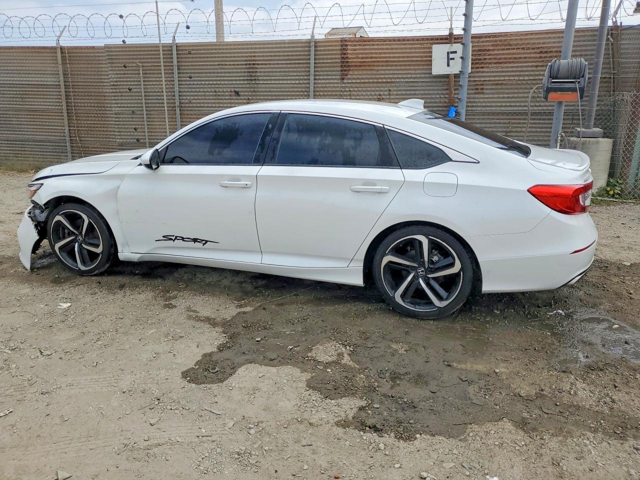2020 Honda Accord Sport - Фото 2
