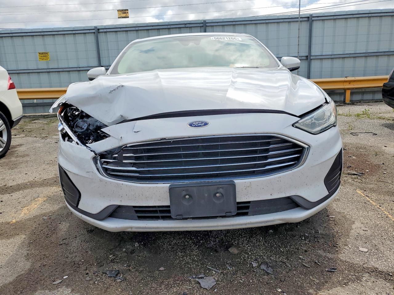 2019 Ford Fusion Se - Фото 5