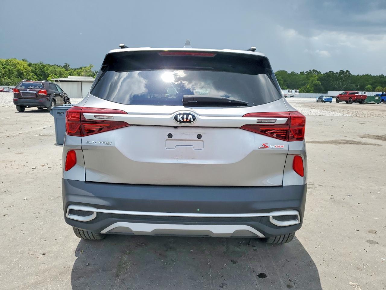 2021 Kia Seltos S - Фото 6