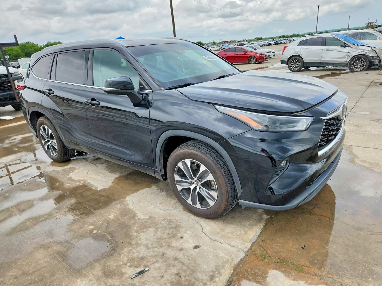 2022 Toyota Highlander Xle - Фото 4