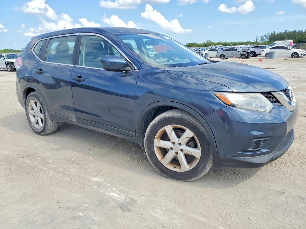 2016 Nissan Rogue S - Фото 4