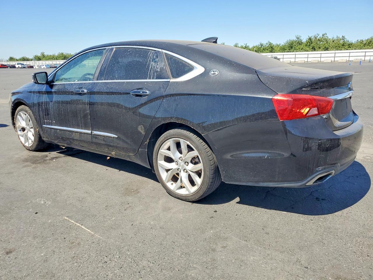 2015 Chevrolet Impala - Фото 2