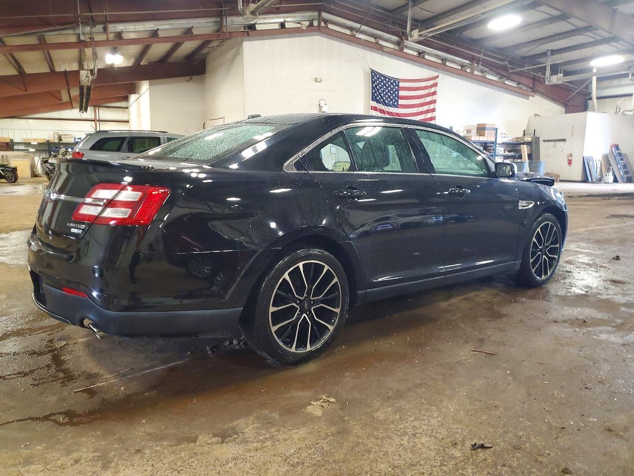 2017 Ford Taurus Limited - Фото 3
