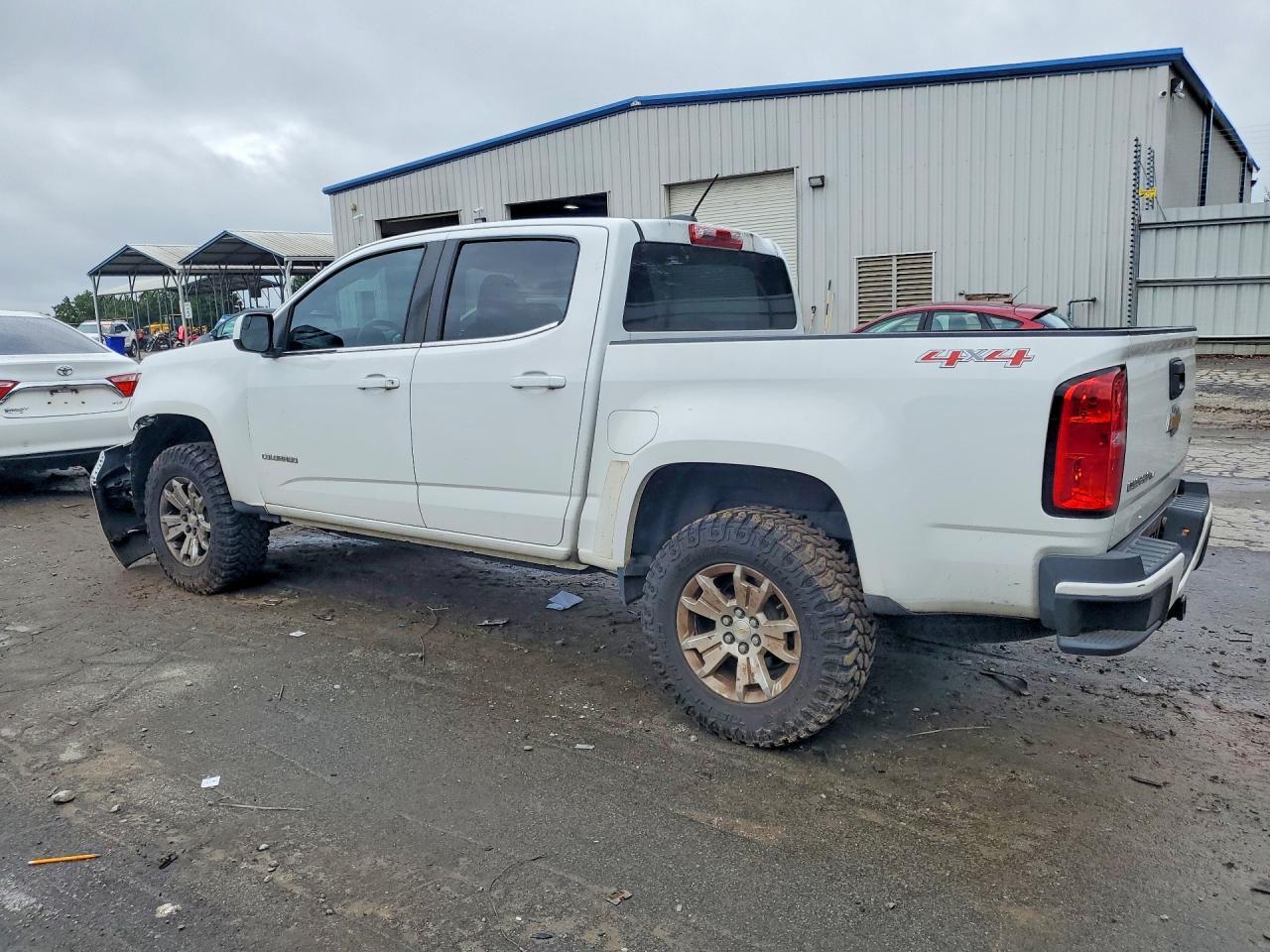2018 Chevrolet Colorado Lt - Фото 2