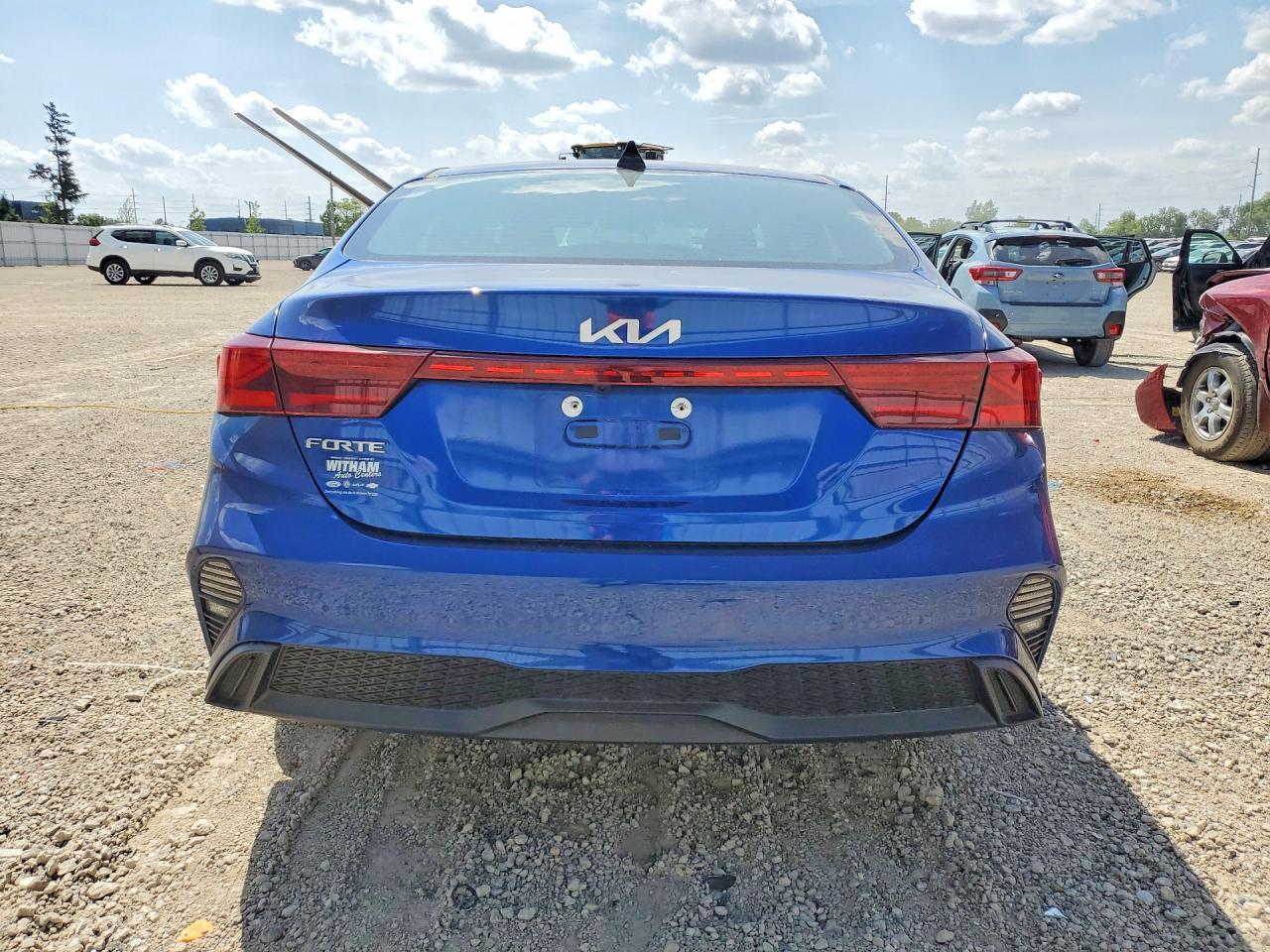2024 Kia Forte Lxs - Image 6