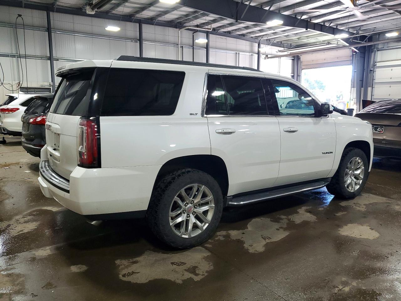 2016 GMC Yukon Slt - Фото 3