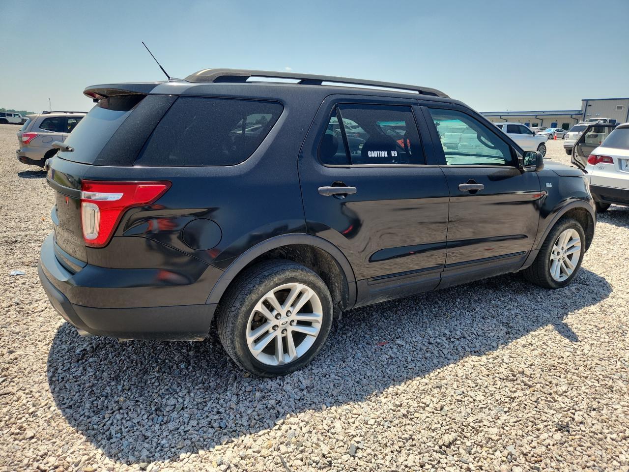 2015 Ford Explorer - Фото 3