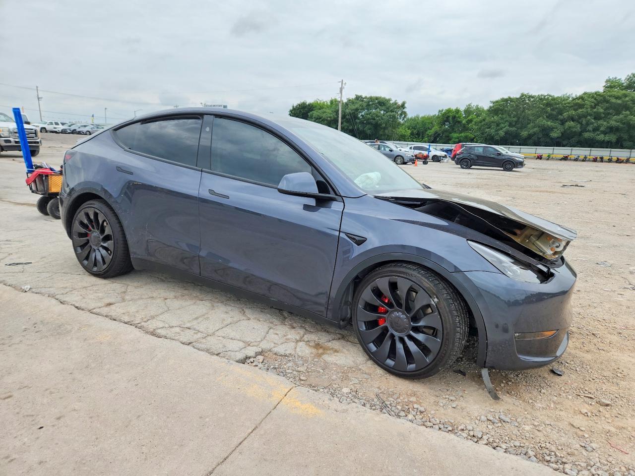 2023 Tesla Model Y - Фото 4