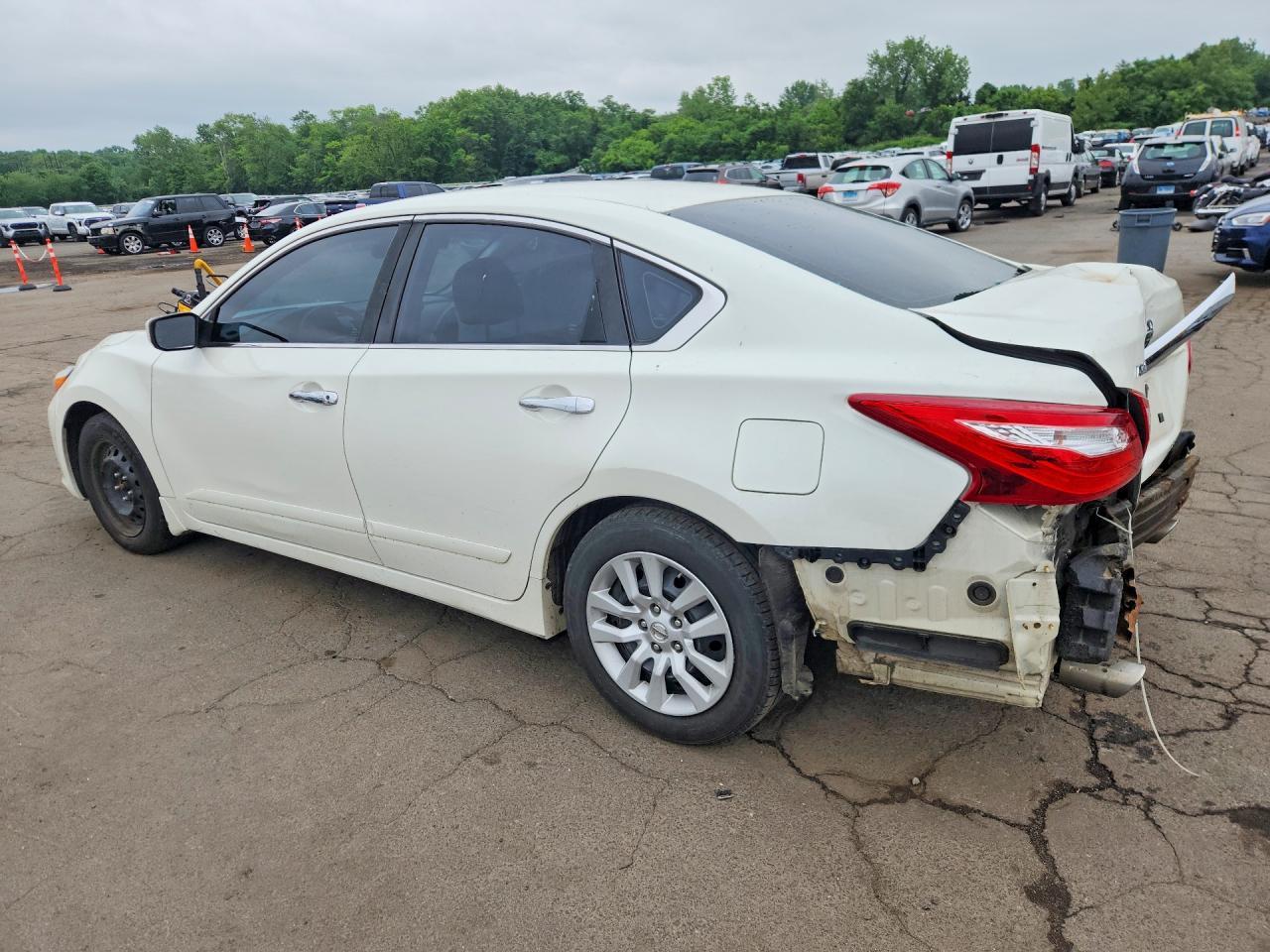 2017 Nissan Altima 2.5 S - Фото 2