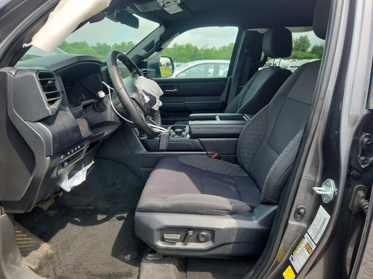 2025 Toyota Tundra Sr5 - Image 7