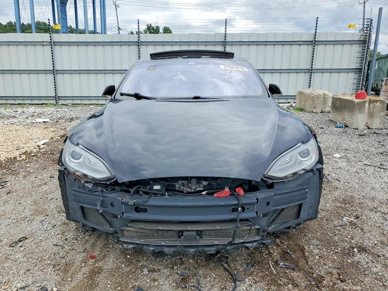 2014 Tesla Model S - Image 5