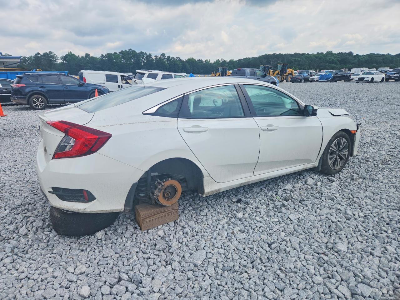 2017 Honda Civic Ex - Image 3