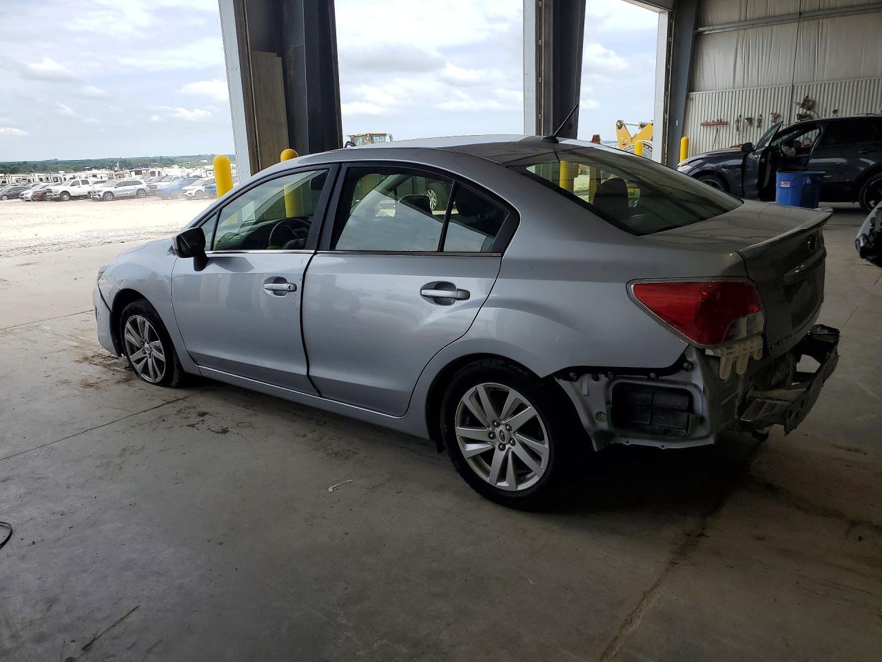 2016 Subaru Impreza Premium - Фото 2