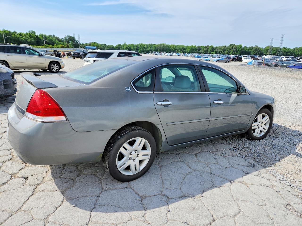 2007 Chevrolet Impala - Image 3