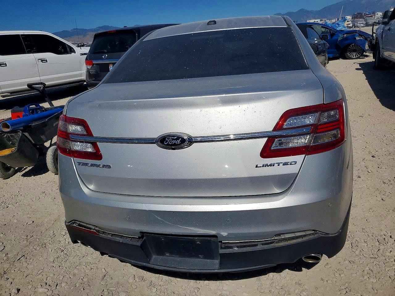 2017 Ford Taurus Limited - Фото 6