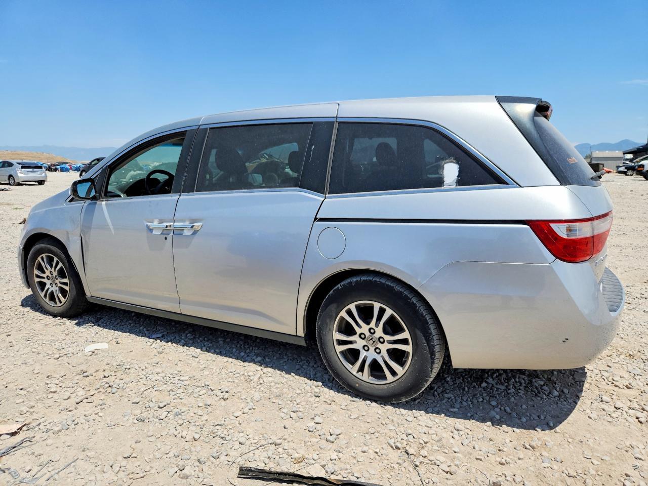 2011 Honda Odyssey Exl - Image 2