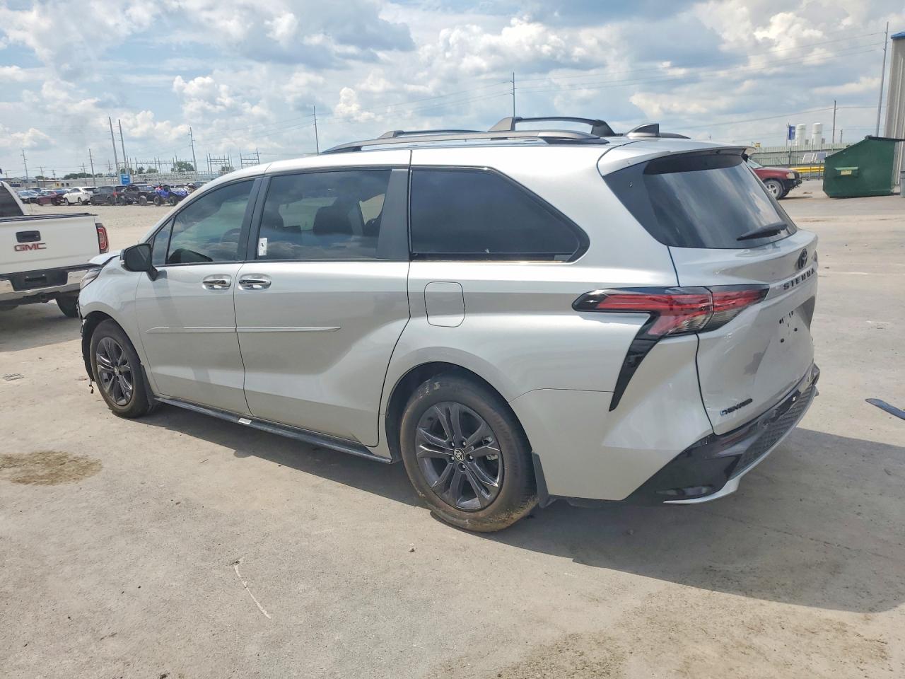 2025 Toyota Sienna Xse 7-Passenger - Фото 2
