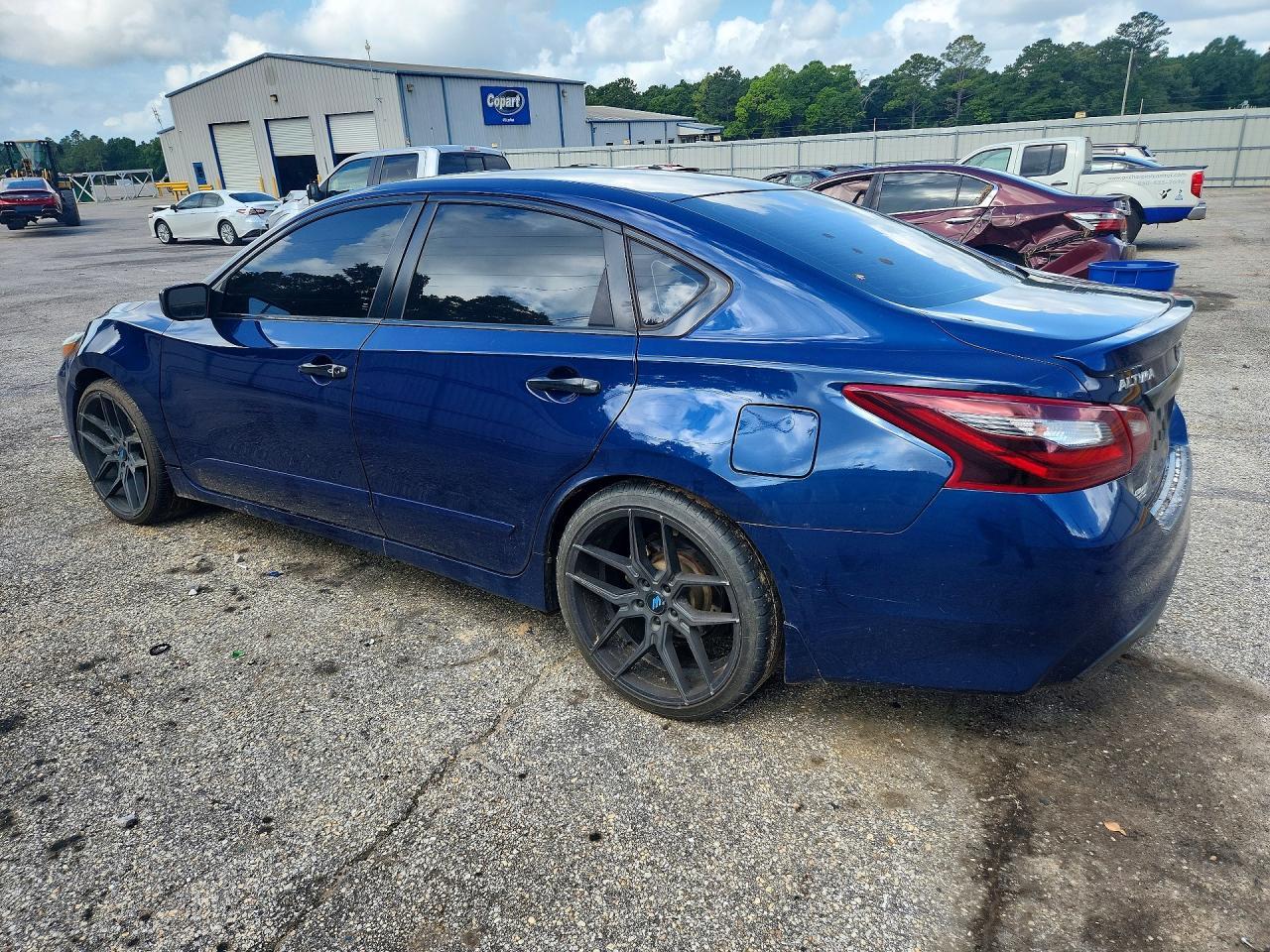 2017 Nissan Altima 2.5 Sr - Фото 2