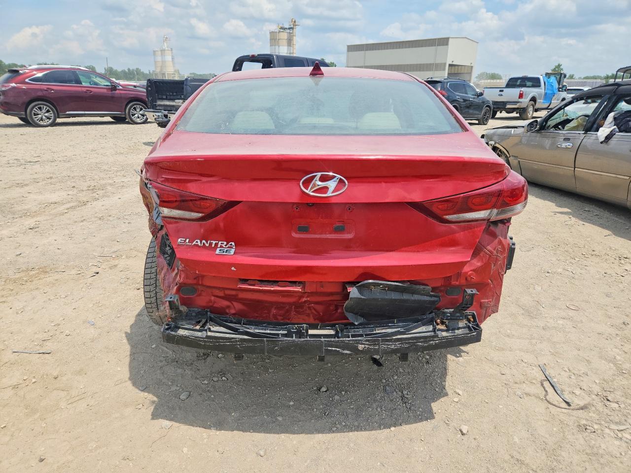 2018 Hyundai Elantra Se - Image 6