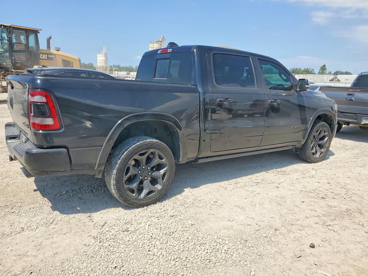 2021 Ram 1500 Limited - Фото 3