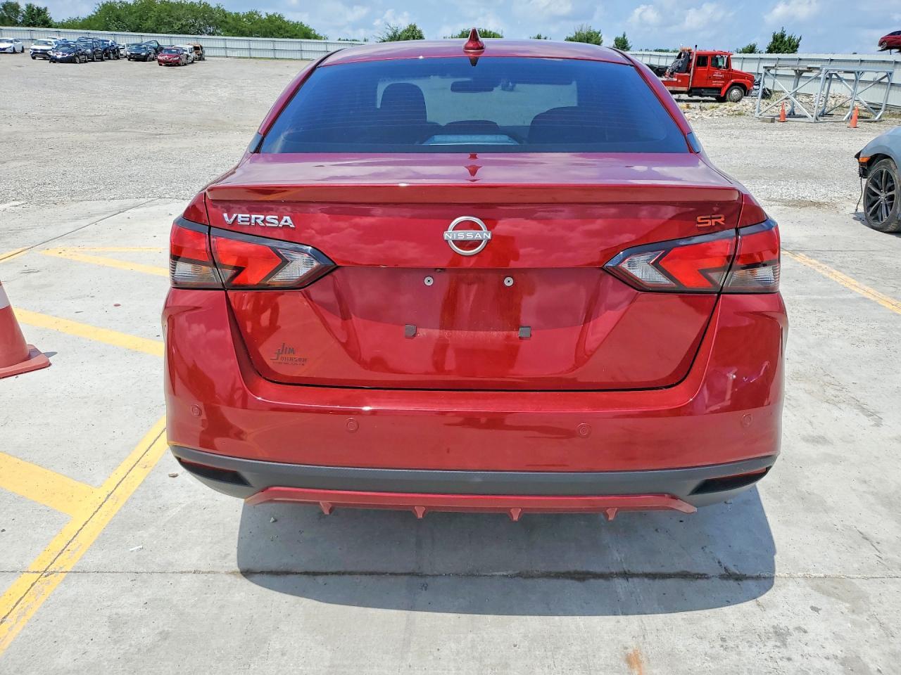 2025 Nissan Versa Sr - Image 6