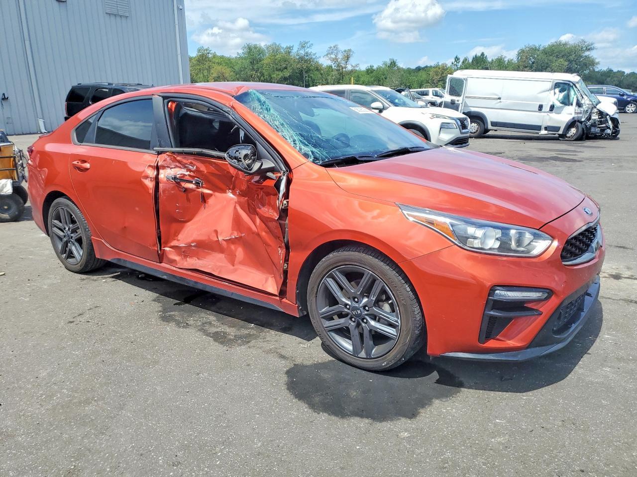 2021 Kia Forte Gt Line - Image 4