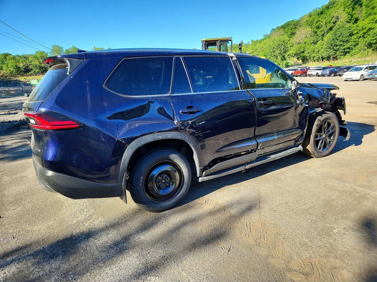2026 Toyota Grand Highlander Hybrid Limited - Image 3
