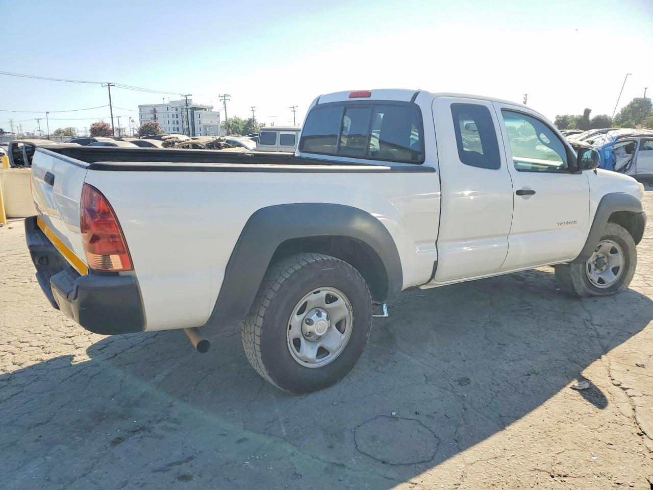 2014 Toyota Tacoma Access Cab - Image 3