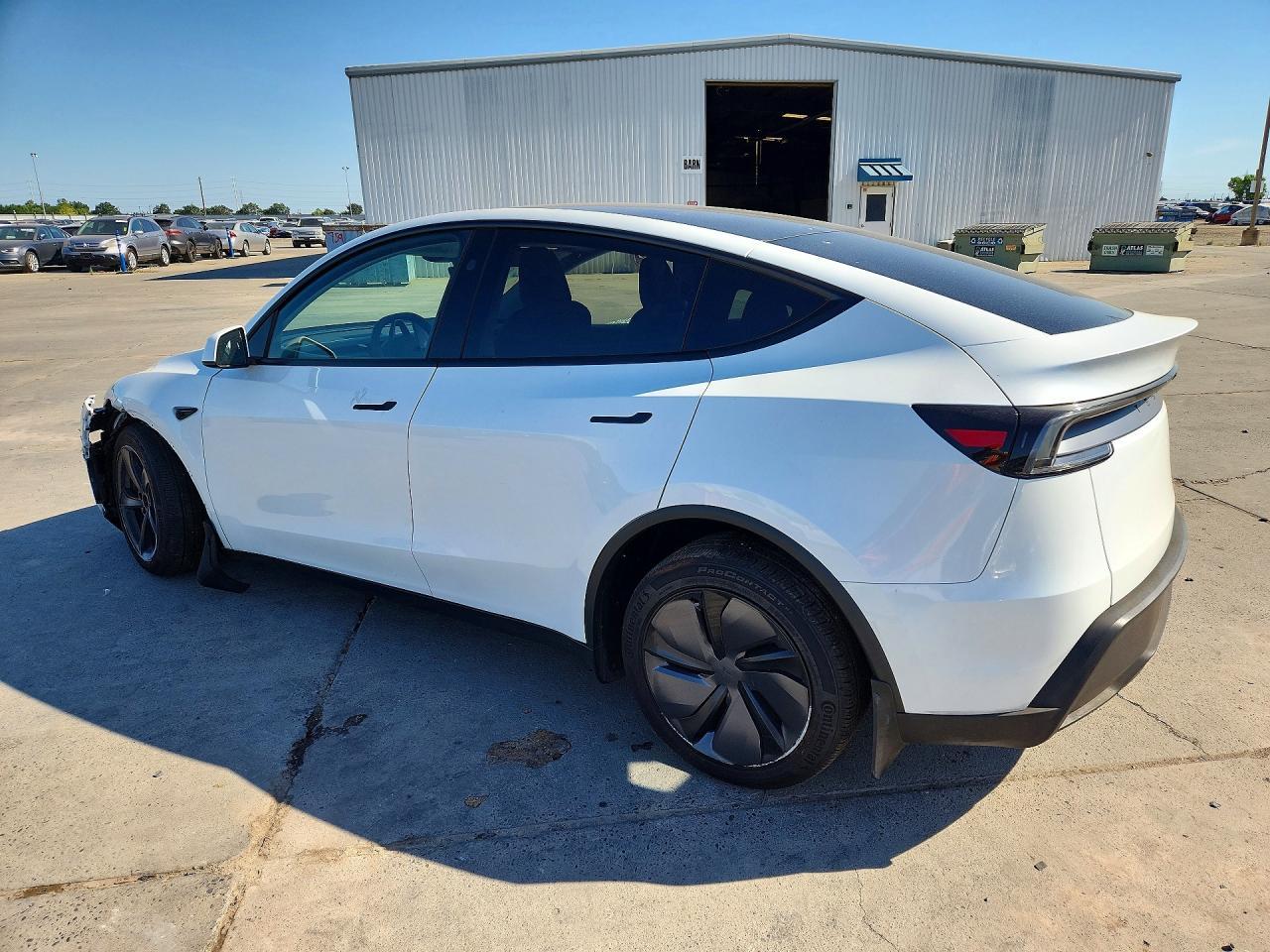 2026 Tesla Model Y - Image 2