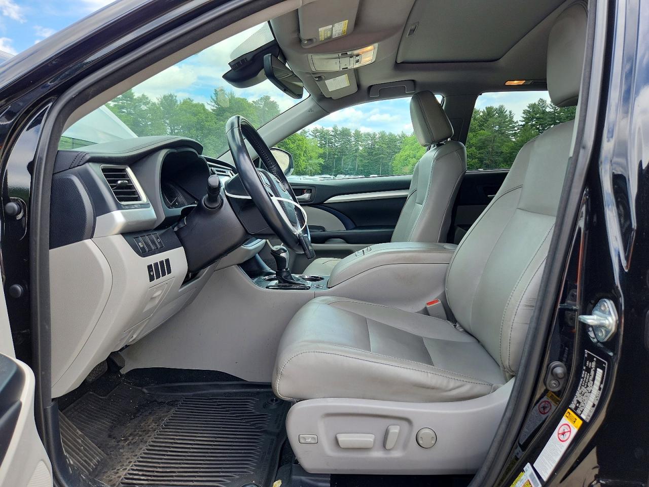 2017 Toyota Highlander Hybrid Xle - Image 7