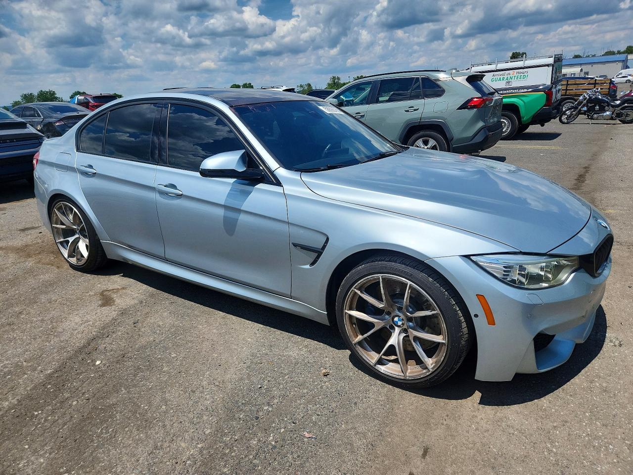 2017 BMW M3 - Фото 4