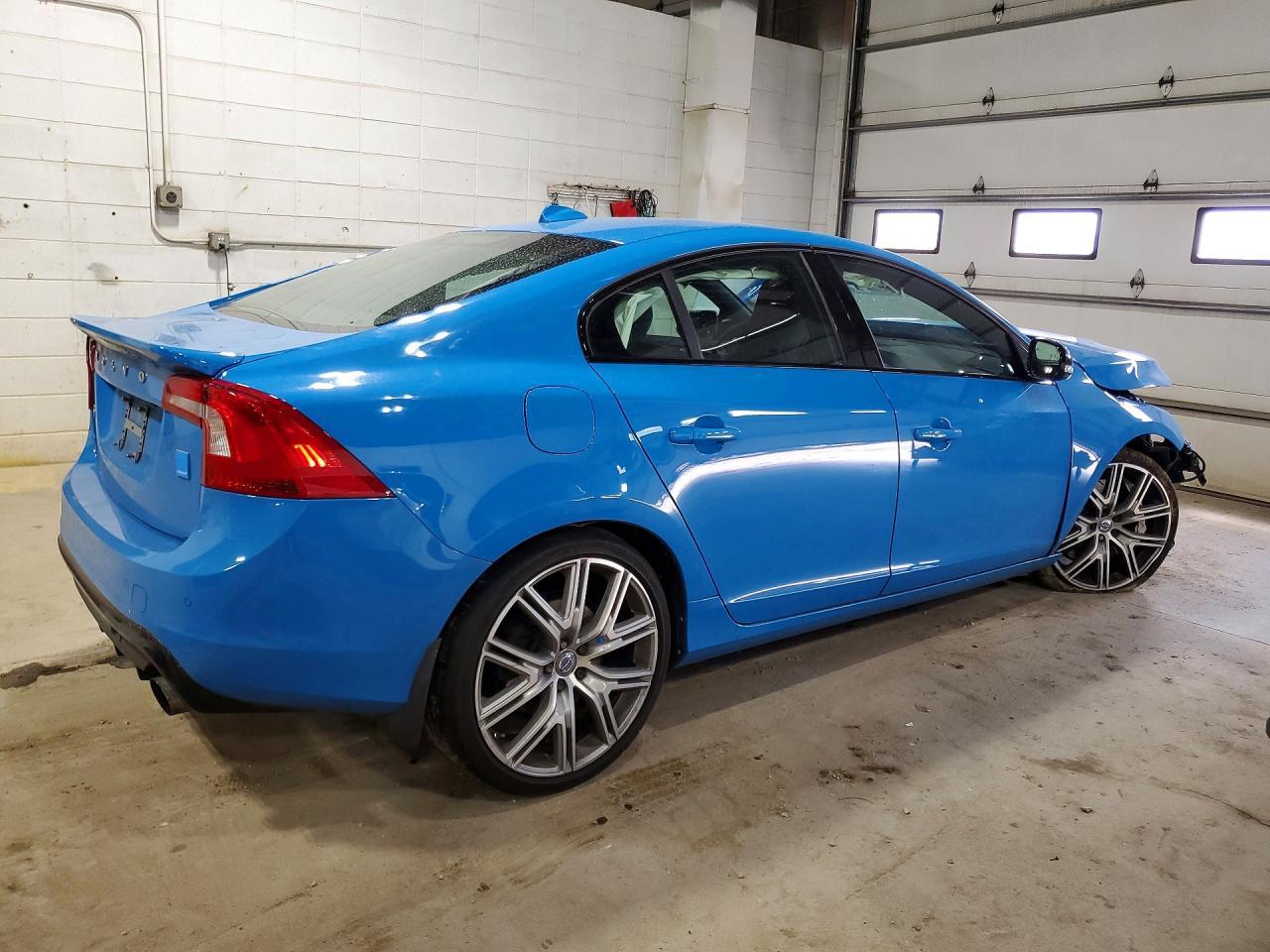 2017 Volvo S60 Polestar - Фото 3