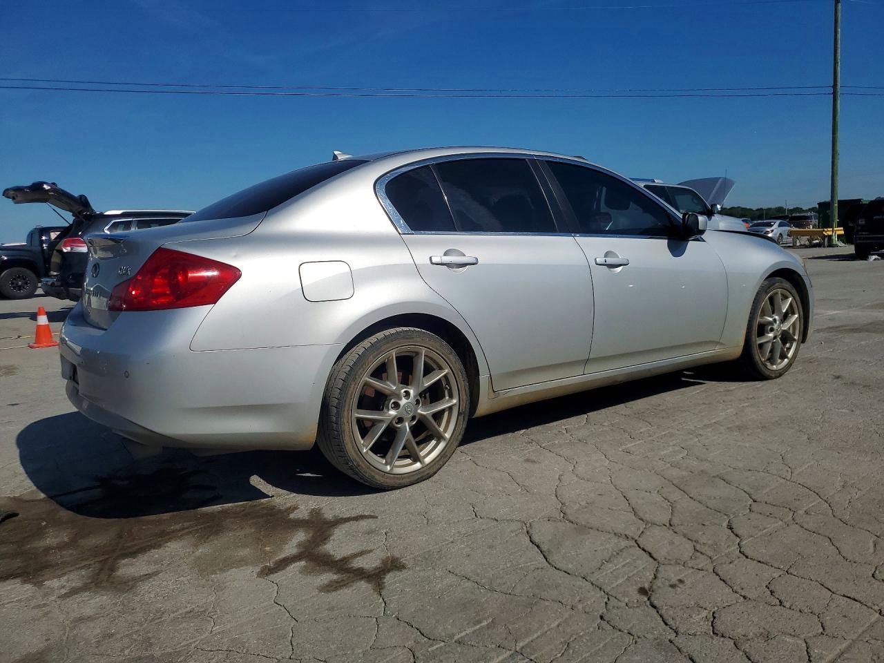 2013 Infiniti G37 Sedan X - Image 3