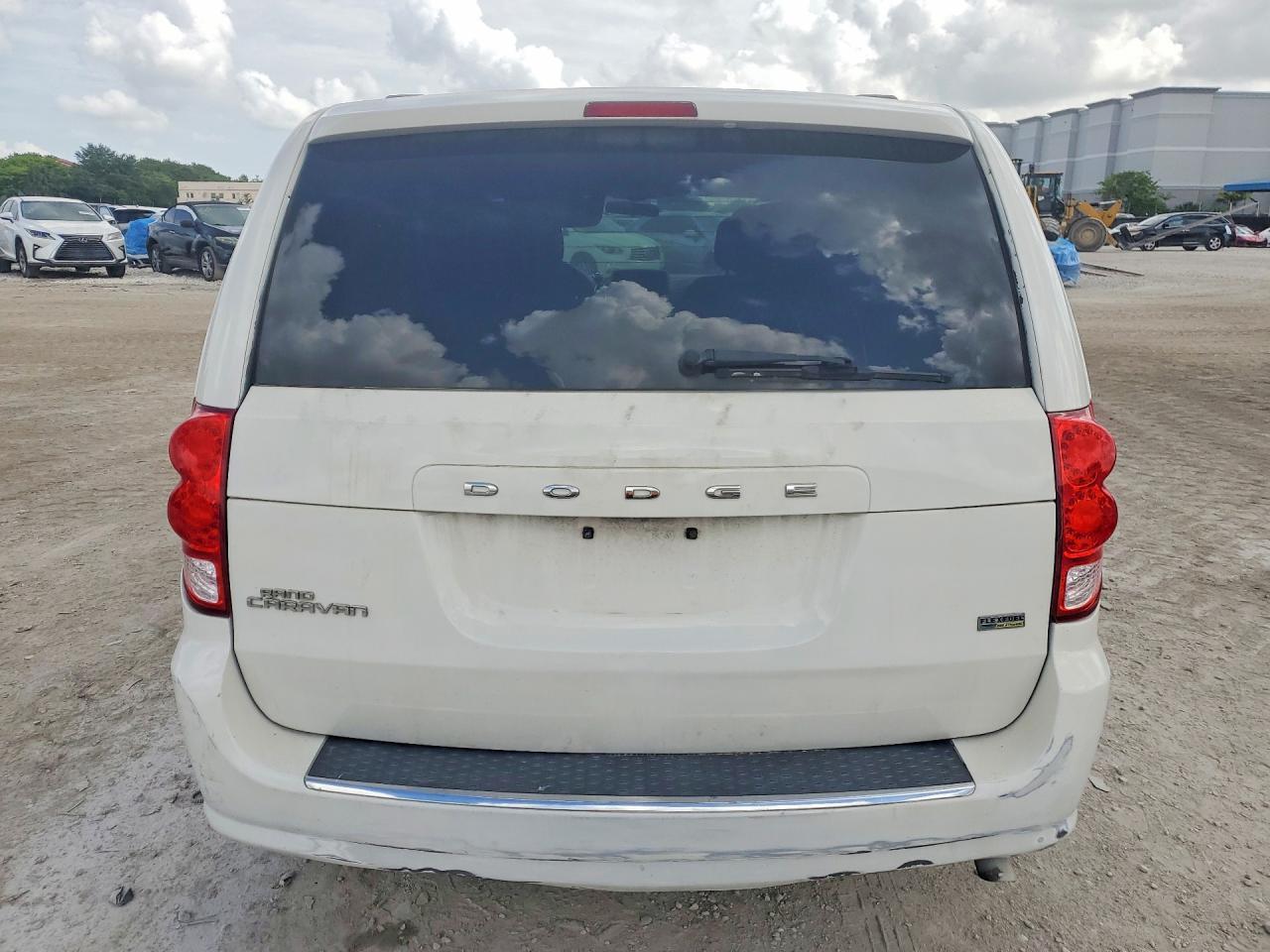 2012 Dodge Grand Caravan Sxt - Image 6