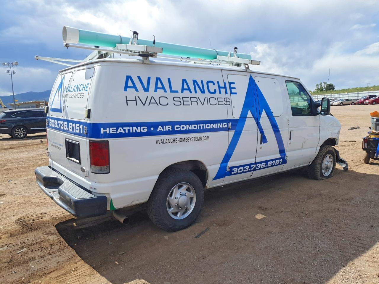 2009 Ford Econoline E250 Van - Фото 3
