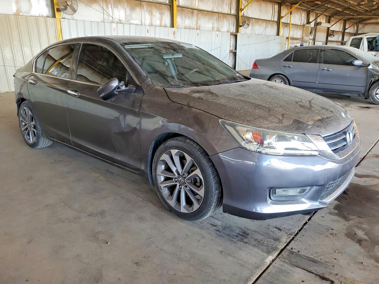 2015 Honda Accord Sport - Image 4