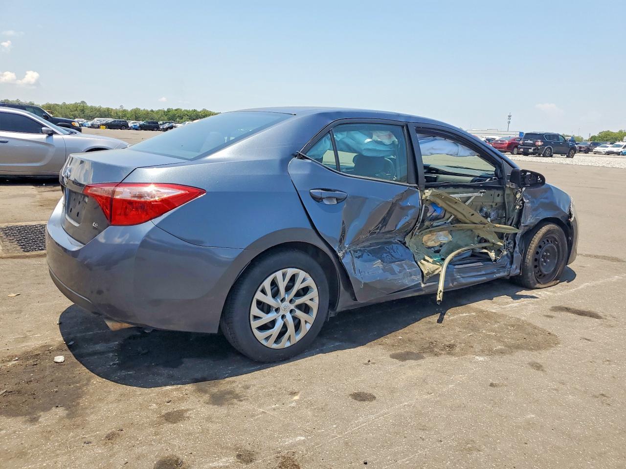 2018 Toyota Corolla Le - Фото 3