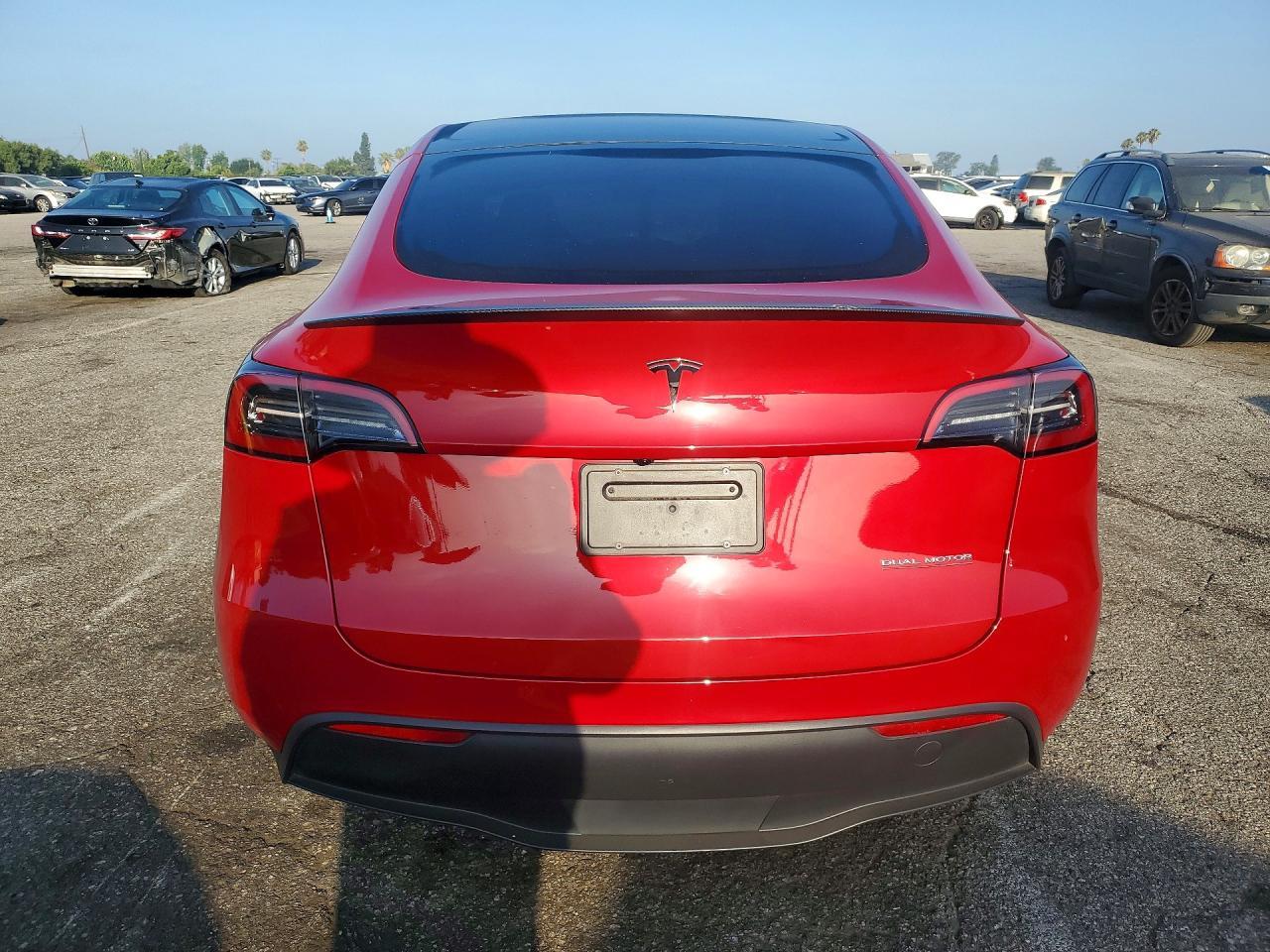 2023 Tesla Model Y - Фото 6