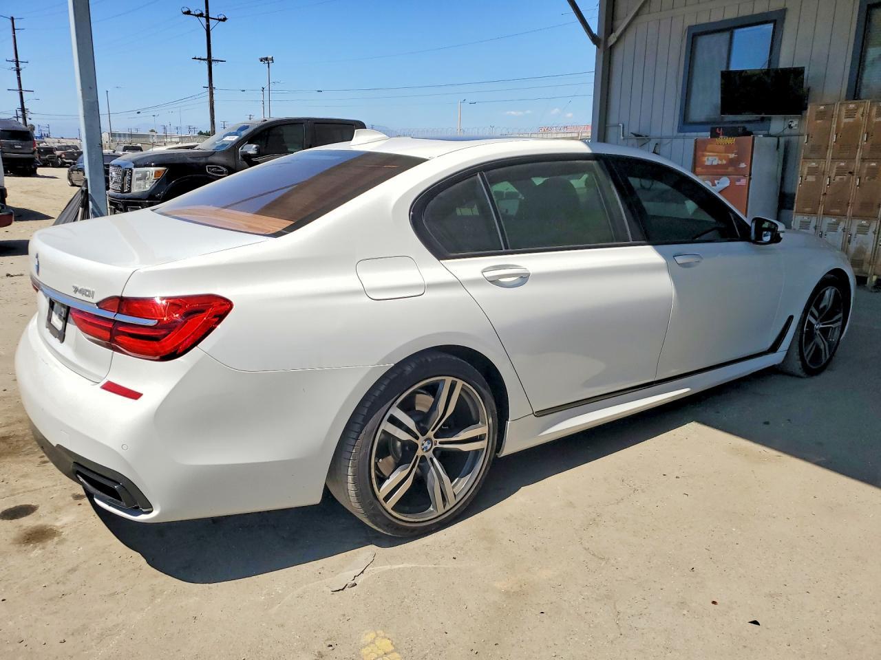 2016 BMW 740 I - Image 3