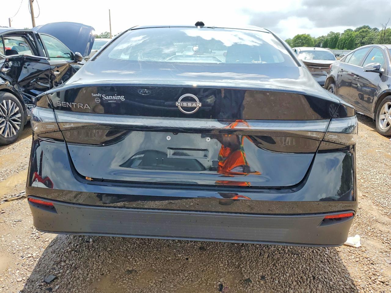 2026 Nissan Sentra Sv - Image 6