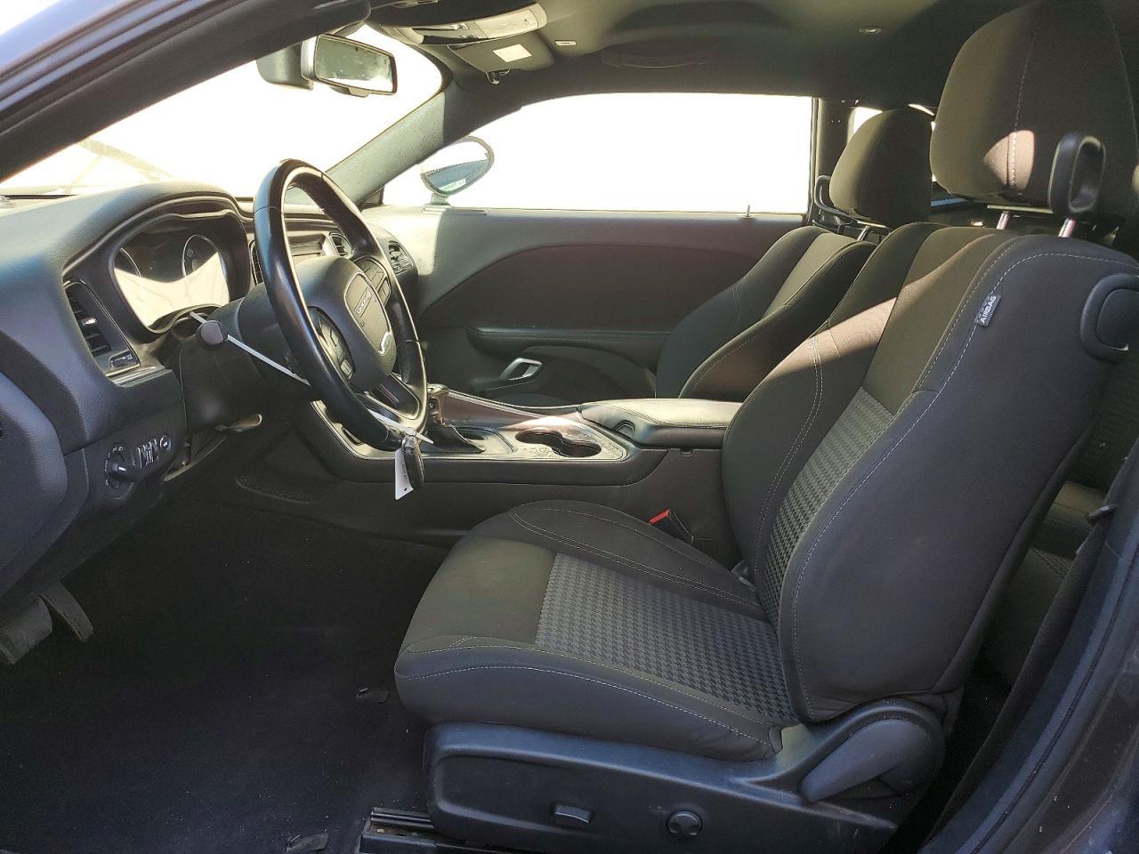2022 Dodge Challenger Sxt - Фото 7