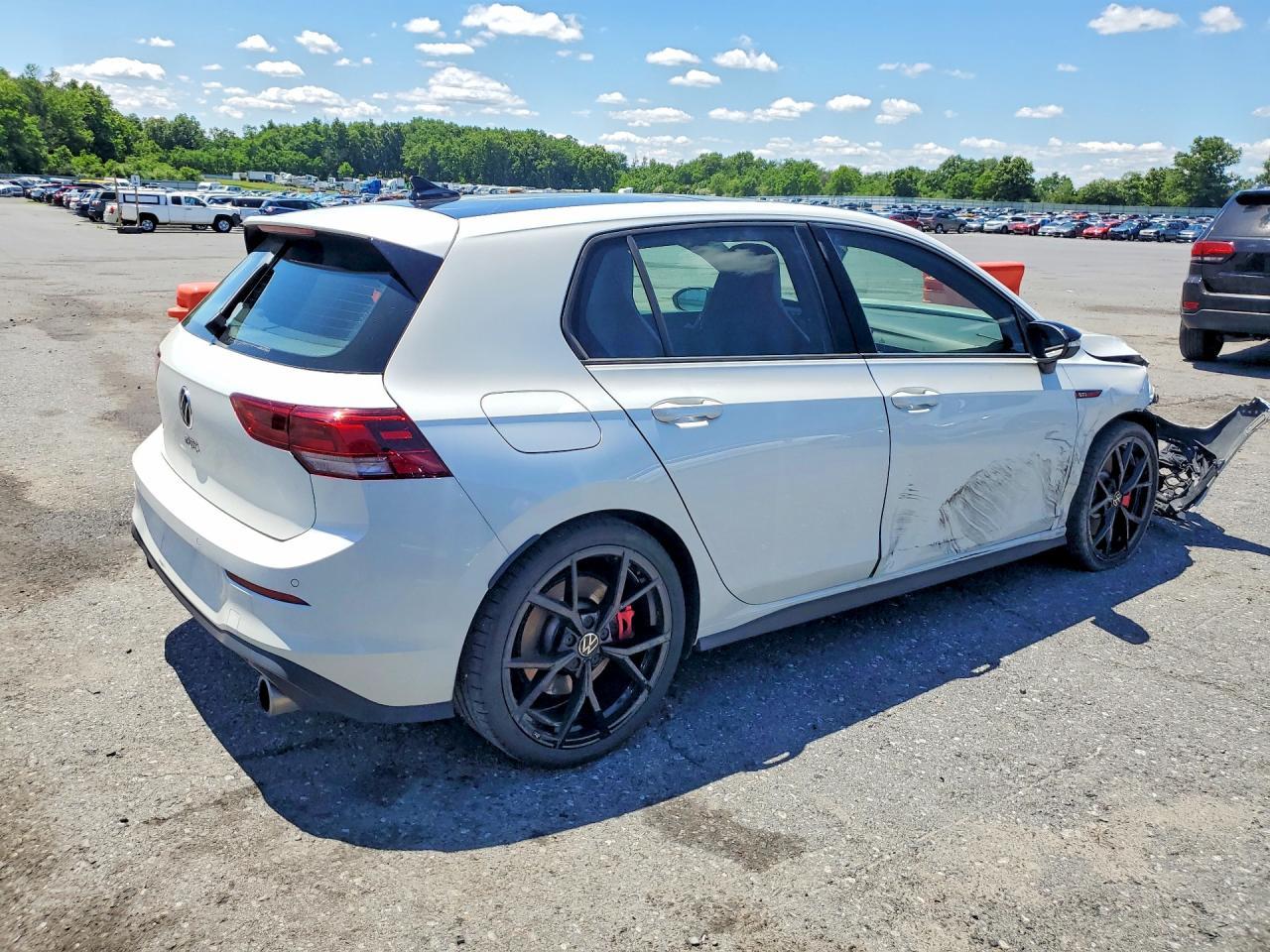 2024 Volkswagen Gti Se - Image 3