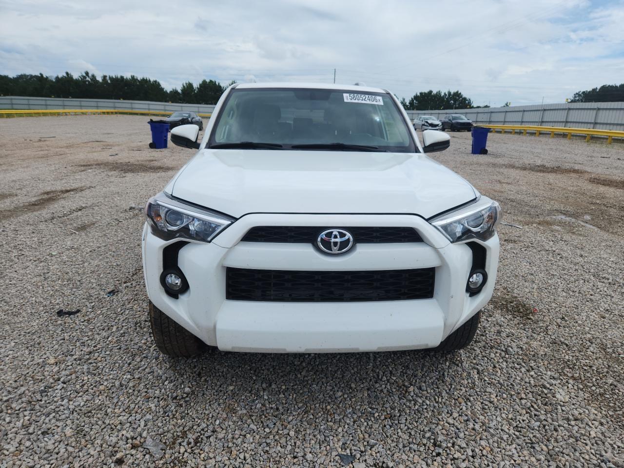 2015 Toyota 4Runner Sr5 - Image 5