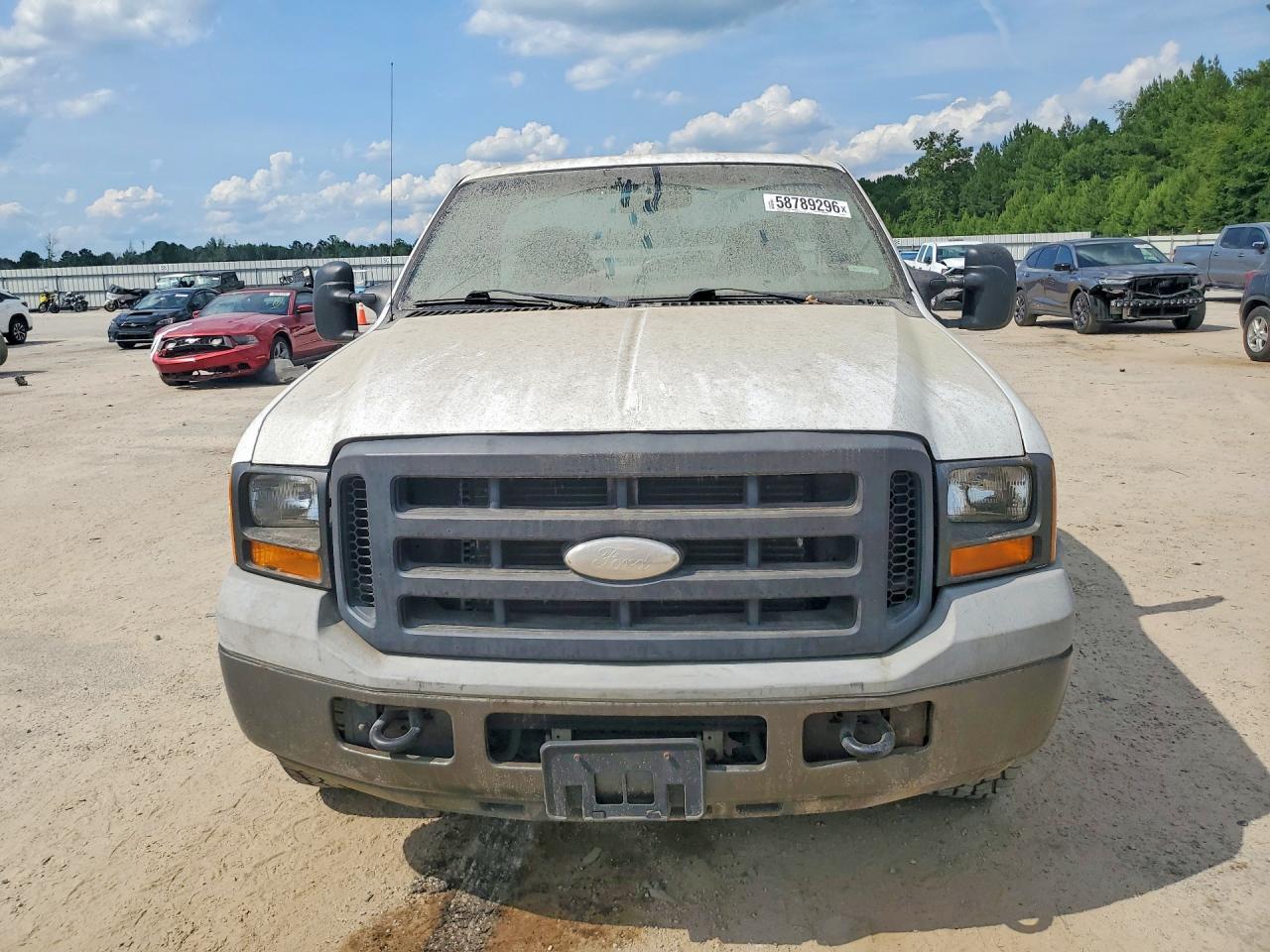 2007 Ford F250 Super - Delivery Truck - Image 5