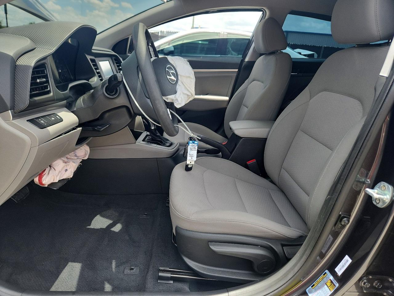 2020 Hyundai Elantra Se - Фото 7